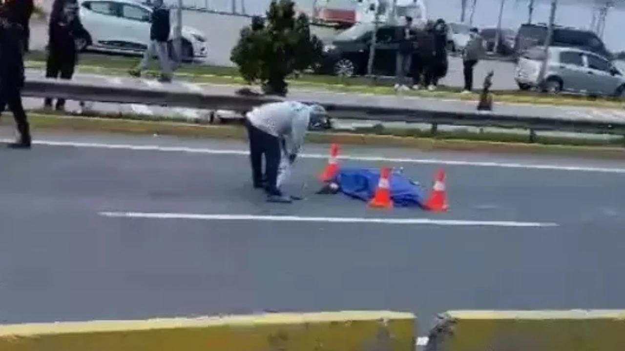 Sakarya'da Dehşet Kaza! TIR'ın Altında Kalan Yaya Öldü